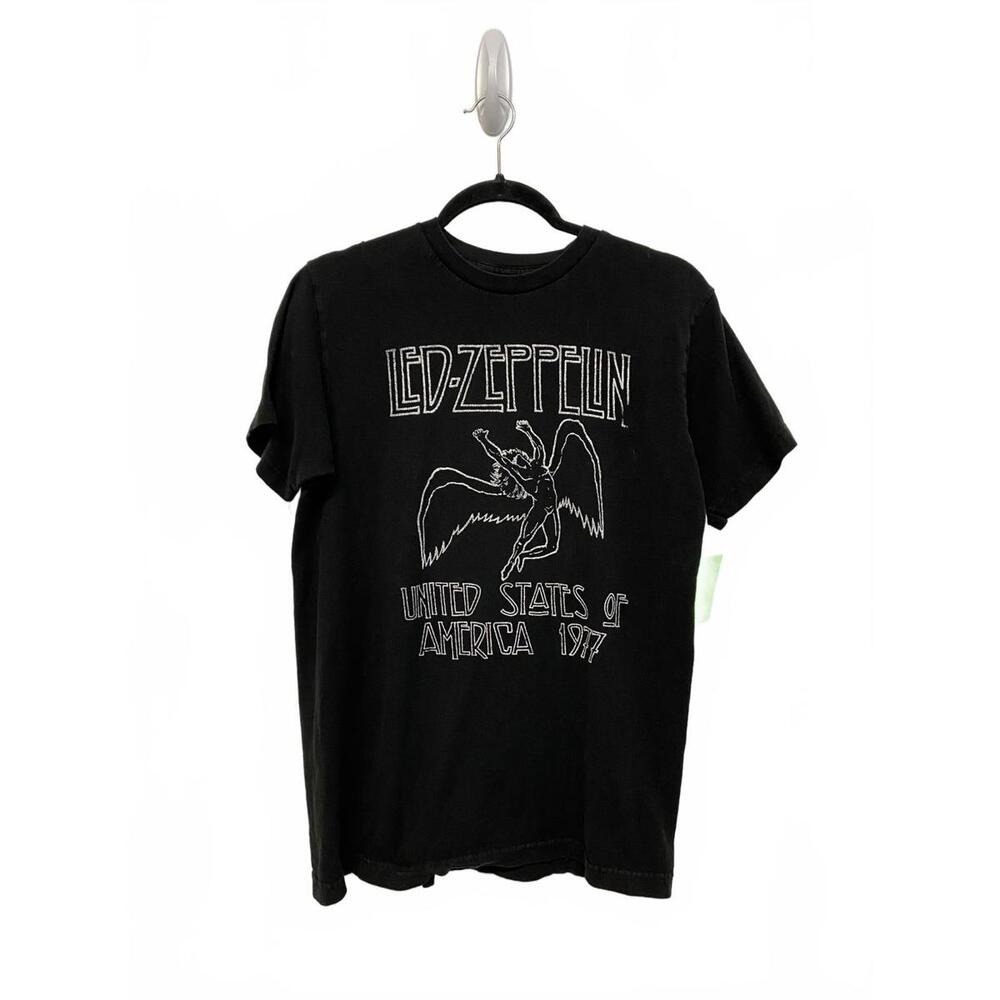 Modern Led Zeppelin United States America 1977 Black Graphic TShirt Size Medium